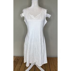 NWT Insnova Peekaboo Shoulder Knee Length Dress Size Large Women’s White